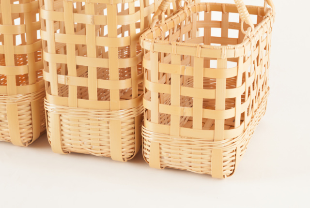 手提げ籠 可動手 縦長 | 商品一覧 | 地域文化商社 うなぎの寝床