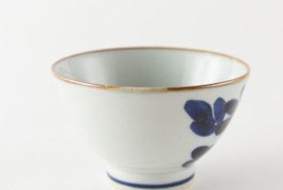いろは茶碗 菊文