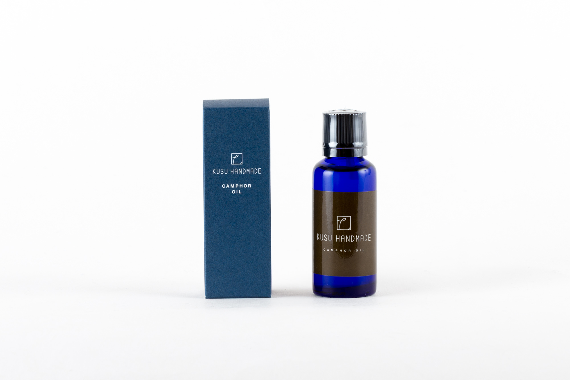 カンフルオイル 30ml | 地域とつながるモノづくり | うなぎの寝床 通販 