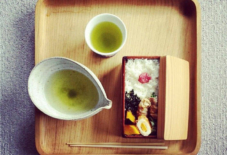 【今日のごはん】お弁当+お茶