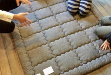 【企画展/商品紹介】ありそうでなかった お布団ラグ