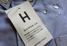 【商品紹介】服の表面に汗や水分のシミが見えないシャツ