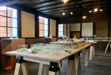 【企画展】9月1日まで延長します!裏山の石から生まれる 緑のガラス工芸展
