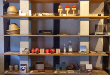 【商品紹介】板間の棚にあるもの その１