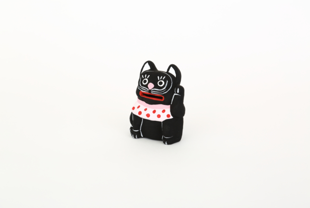 弓野人形 招き黒猫 白目 | 商品一覧 | 地域文化商社 うなぎの寝床