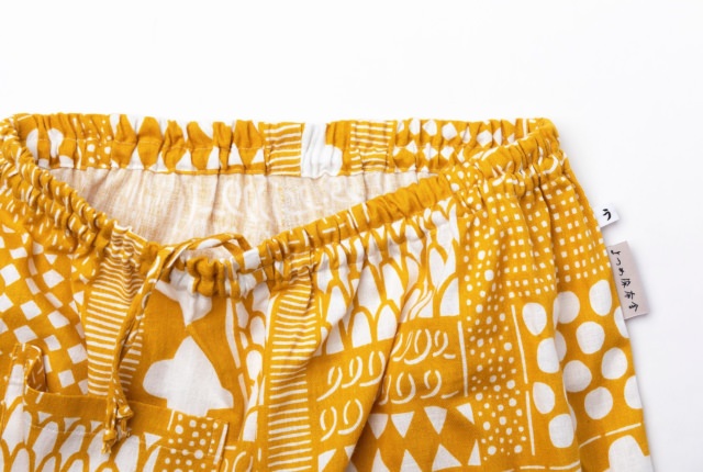 MONPE よつめデザイン 花布 黄 / 手捺染 | 商品一覧 | 地域文化商社