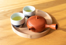 煎茶を楽しむ おいしい淹れ方 / 磯部商店「常滑急須」