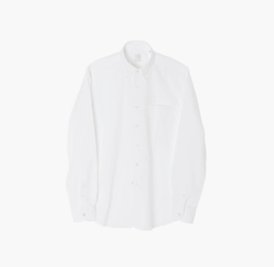 白いボタンダウンシャツ