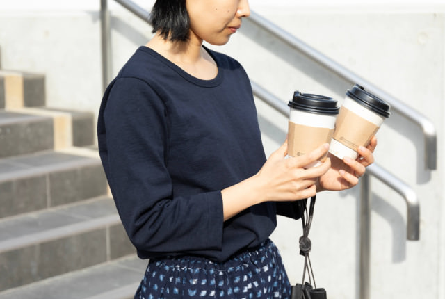 うなぎの寝床　yohaku 　長袖　ロングTシャツ うなぎの寝床×yohaku｜KATA Tシャツ ロング - パンと日用品の店
