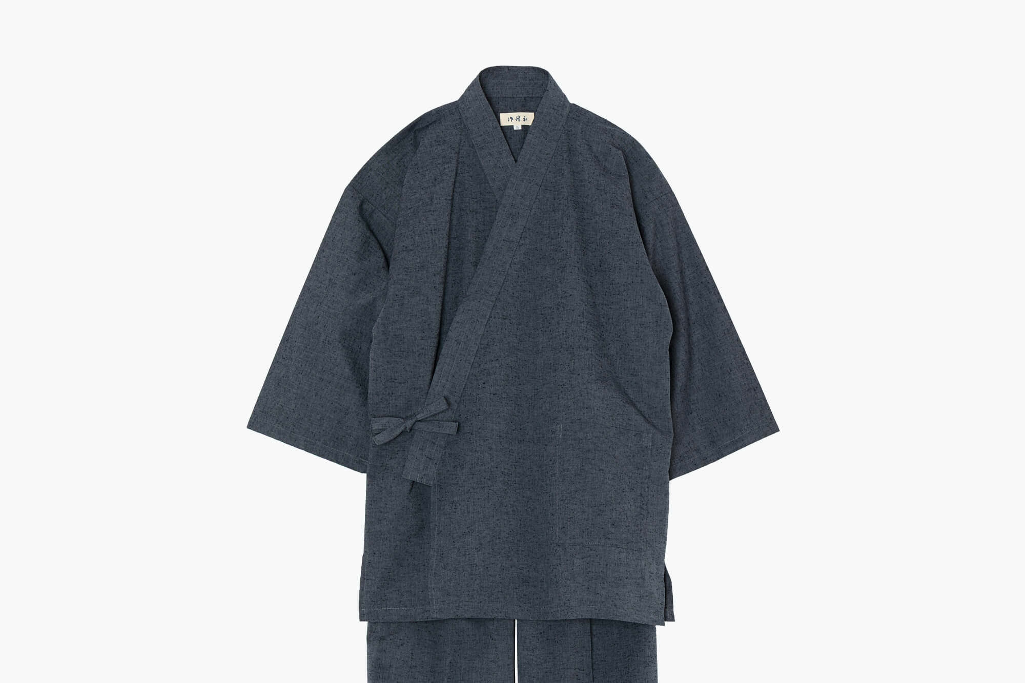 　深山燕石  