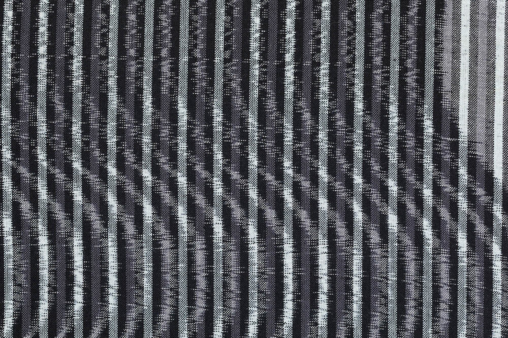 MONPE Hana Mitsui 錯覚の久留米絣 / Colorful Moire グレー
