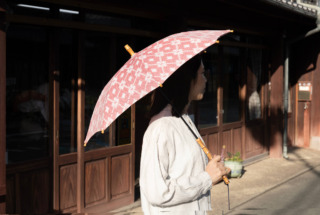 ツタエノヒガサ 久留米絣(機械織・化染) 緯絣