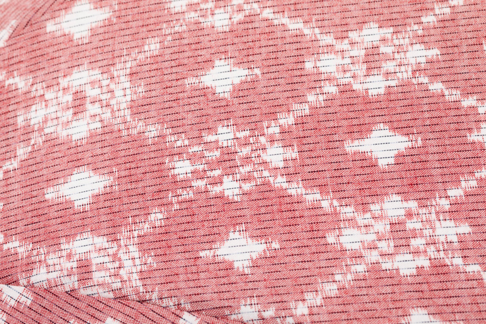 ツタエノヒガサ 久留米絣(機械織・化染) 緯絣