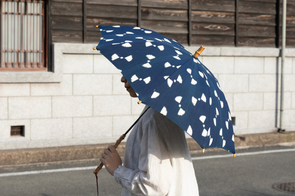 ツタエノヒガサ 久留米絣(手織・藍染) 経緯絣